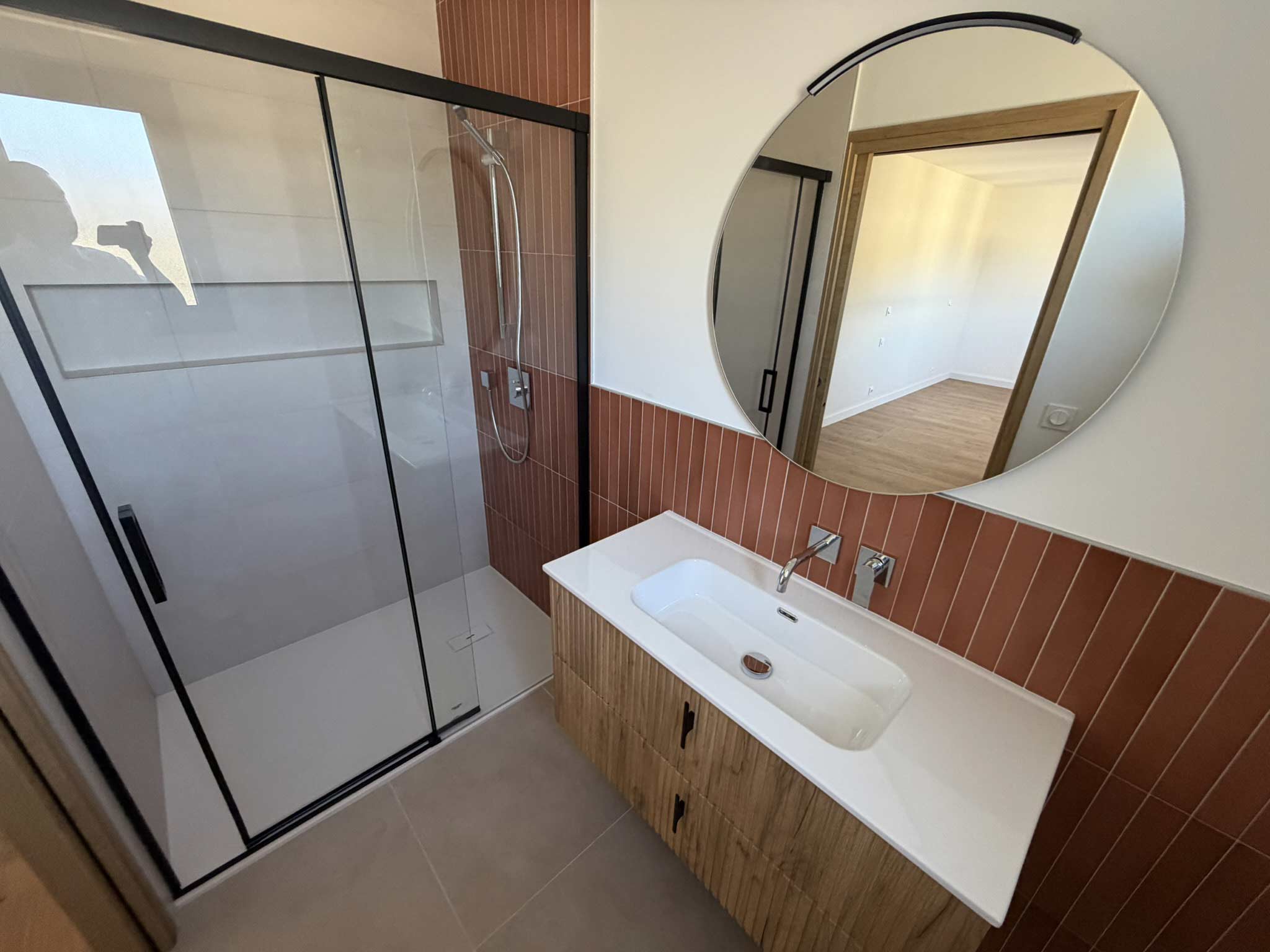 salle-d'eau-contemporaine