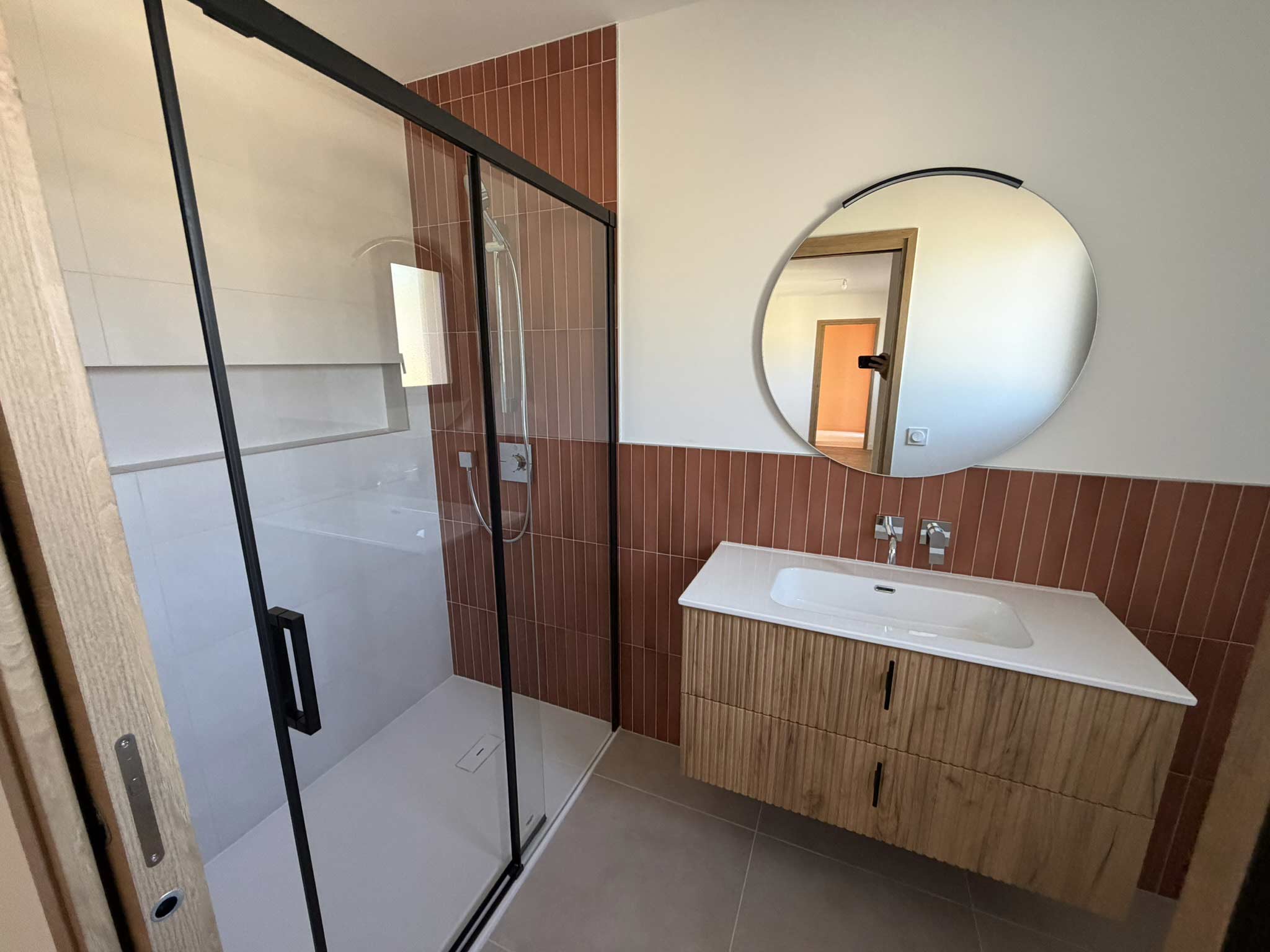 salle-d'eau-moderne