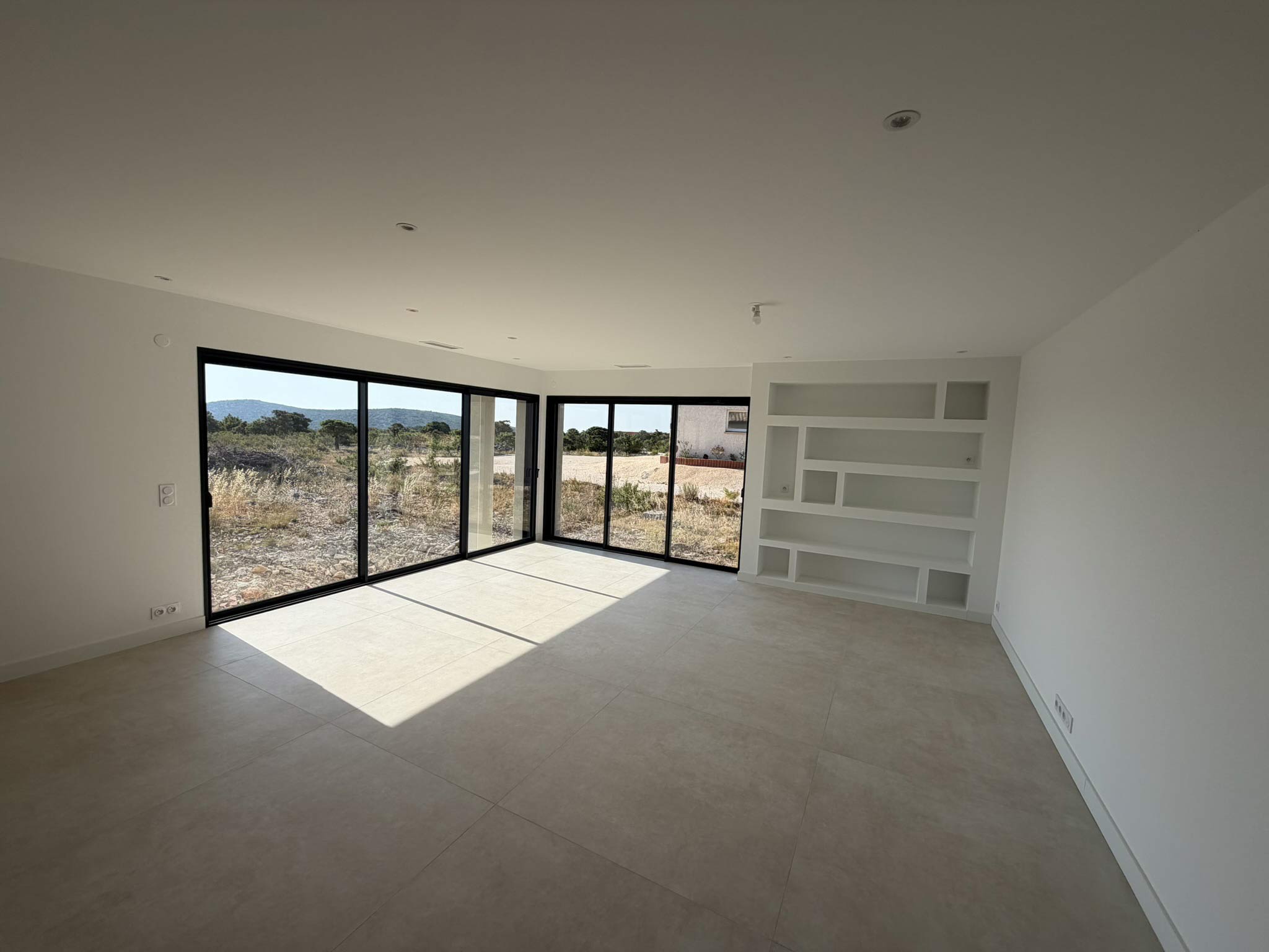 salon-moderne-niche-placo
